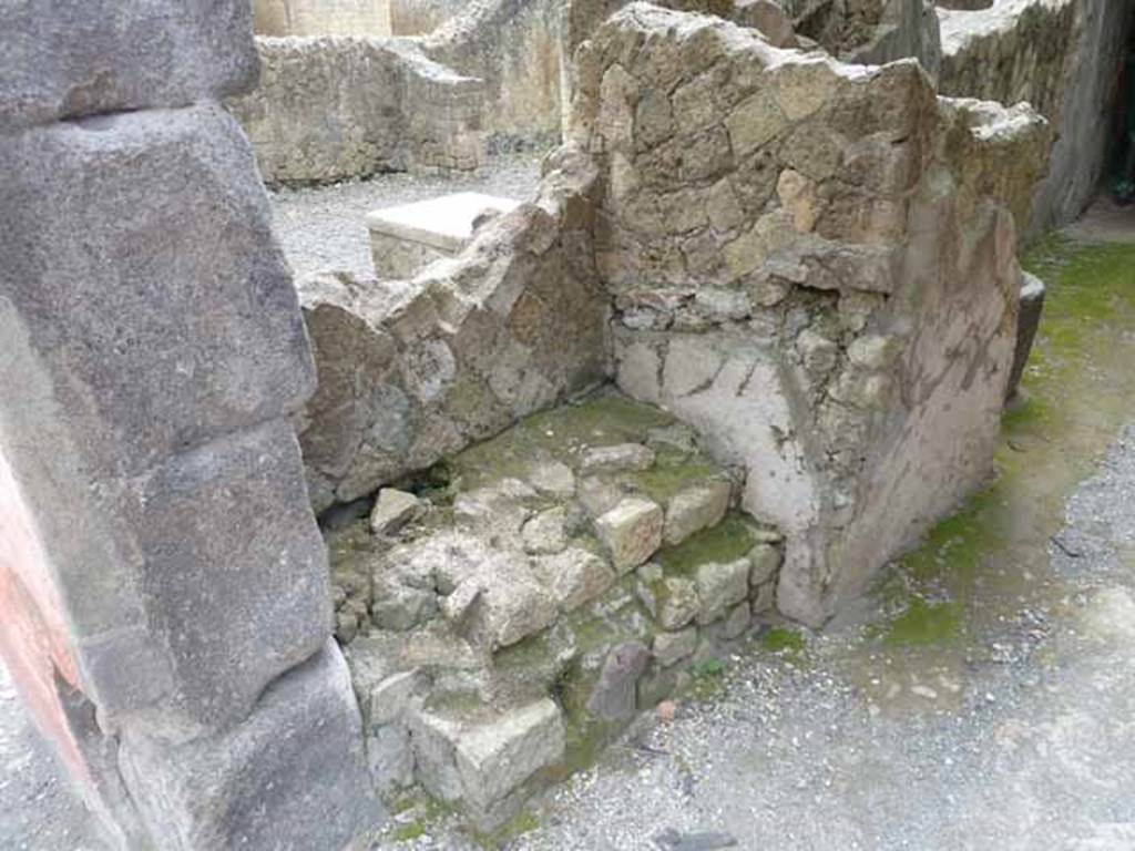 Ins. V, 20. May 2010. East side of doorway.